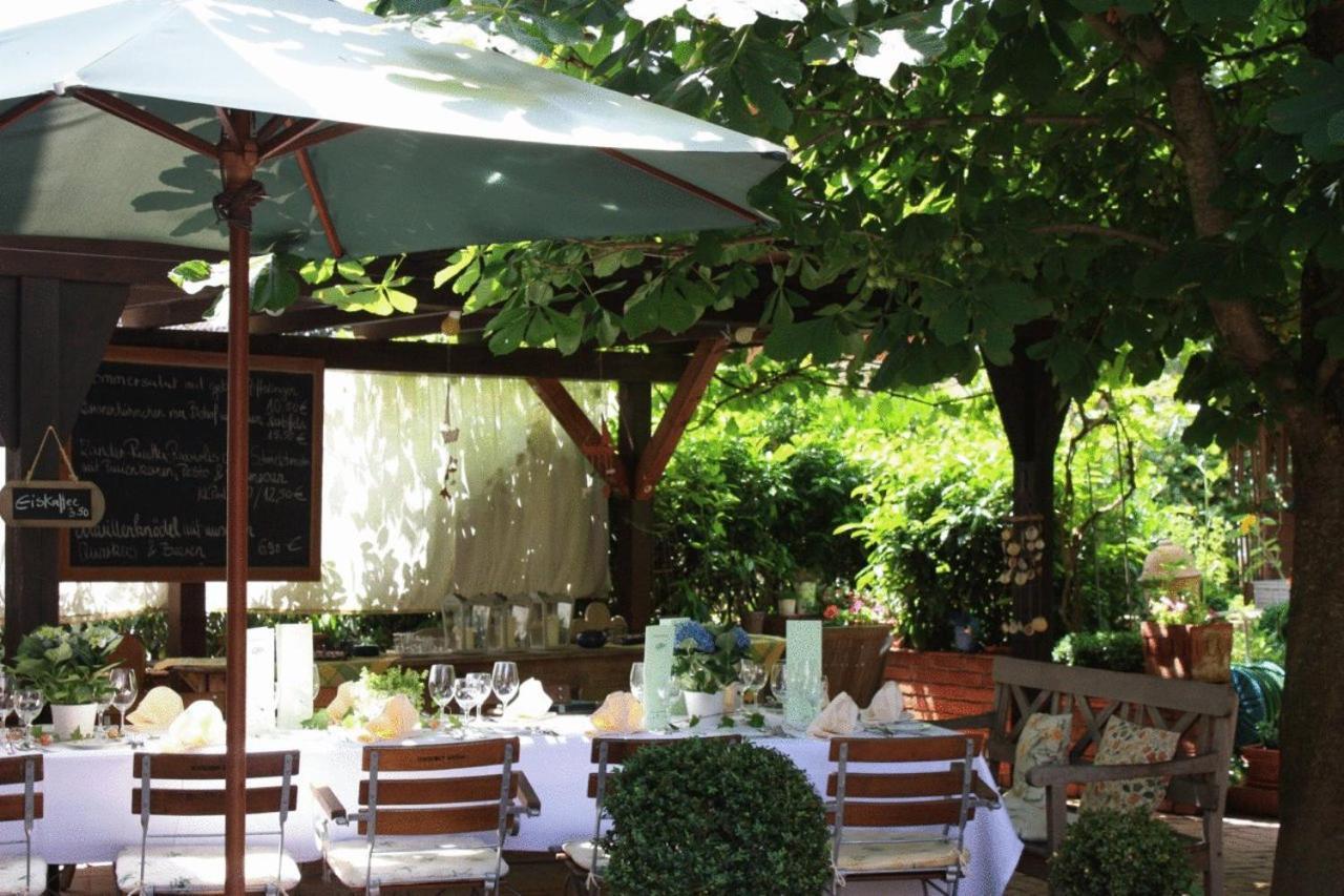 Gasthaus Schwanen & Villa Pfarrhus Stuhlingen Buitenkant foto
